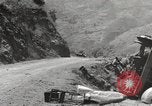 Standbild Burma road Birma, 1944, aus Sekunde 58 historischem Filmmaterial Videoclip 65675061638