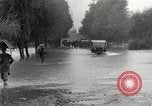 Image a inondé l'autoroute Panjao Birmanie, 1944, de la seconde 32 séquences d'archives historiques vidéo 65675061640