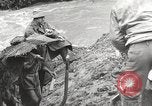 Image des coolies chinois la Birmanie, 1944, de la seconde 4 séquences d'archives historiques vidéo 65675061641