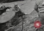 Image des coolies chinois la Birmanie, 1944, de la seconde 13 séquences d'archives historiques vidéo 65675061641