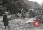 Image des coolies chinois la Birmanie, 1944, de la seconde 51 séquences d'archives historiques vidéo 65675061641