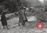 Image des coolies chinois la Birmanie, 1944, de la seconde 58 séquences d'archives historiques vidéo 65675061641