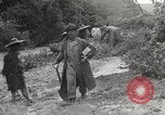 Image des coolies chinois la Birmanie, 1944, de la seconde 59 séquences d'archives historiques vidéo 65675061641