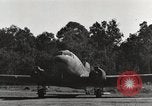 Standbild C-47 Flugzeuge Birma, 1944, aus Sekunde 24 historischem Filmmaterial Videoclip 65675061653