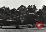 Standbild C-47 Flugzeuge Birma, 1944, aus Sekunde 29 historischem Filmmaterial Videoclip 65675061653