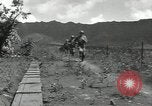 Standbild United States Army Vorbereitung Trainingsübungen im Kalten Krieg United States USA, 1956, aus Sekunde 30 historischem Filmmaterial Videoclip 65675061673