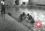 Standbild USA Soldaten Europa, 1954, aus Sekunde 10 historischem Filmmaterial Videoclip 65675061676