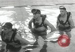 Standbild USA Soldaten Europa, 1954, aus Sekunde 17 historischem Filmmaterial Videoclip 65675061676