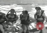 Standbild USA Soldaten Europa, 1954, aus Sekunde 22 historischem Filmmaterial Videoclip 65675061676