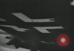 Standbild Kurze Geschichte der Fallschirme Europa, 1940, aus Sekunde 57 historischem Filmmaterial Videoclip 65675061683
