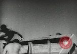 Standbild US Army Fallschirmjäger Ausbildung United States USA, 1941, aus Sekunde 4 historischem Filmmaterial Videoclip 65675061684
