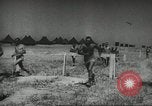 Standbild US Army Fallschirmjäger Ausbildung United States USA, 1941, aus Sekunde 5 historischem Filmmaterial Videoclip 65675061684