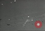 Standbild US Army Fallschirmjäger Ausbildung United States USA, 1941, aus Sekunde 16 historischem Filmmaterial Videoclip 65675061684