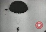 Standbild US Army Fallschirmjäger Ausbildung United States USA, 1941, aus Sekunde 43 historischem Filmmaterial Videoclip 65675061684