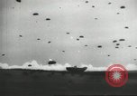Standbild US Army Fallschirmjäger Ausbildung United States USA, 1941, aus Sekunde 54 historischem Filmmaterial Videoclip 65675061684