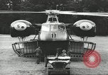 Image Nous manoeuvres de parachutage aéroportée United States USA, 1962, de la seconde 13 séquences d'archives historiques vidéo 65675061690