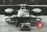 Image Nous manoeuvres de parachutage aéroportée United States USA, 1962, de la seconde 14 séquences d'archives historiques vidéo 65675061690