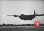 Image Nous manoeuvres de parachutage aéroportée United States USA, 1962, de la seconde 21 séquences d'archives historiques vidéo 65675061690