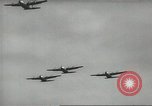 Image Nous manoeuvres de parachutage aéroportée United States USA, 1962, de la seconde 28 séquences d'archives historiques vidéo 65675061690