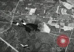 Image l'équipe de parachutistes de l'Armée américaine United States USA, 1962, de la seconde 12 séquences d'archives historiques vidéo 65675061691