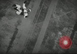 Image l'équipe de parachutistes de l'Armée américaine United States USA, 1962, de la seconde 41 séquences d'archives historiques vidéo 65675061691