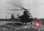 Standbild Kapitän Audie Murphy der 36th Division Texas National Guard Korea, 1950, aus Sekunde 24 historischem Filmmaterial Videoclip 65675061702