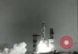 Standbild Rakete Schmierblutungen Satelliten Cape Canaveral Florida USA, 1960, aus Sekunde 31 historischem Filmmaterial Videoclip 65675061717