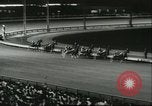 Standbild internationale Trabrennen Meisterschaft New York United States USA, 1960, aus Sekunde 32 historischem Filmmaterial Videoclip 65675061733