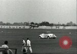 Standbild Flugzeuge Thompson Trophy 1935 Cleveland Ohio USA, 1935, aus Sekunde 27 historischem Filmmaterial Videoclip 65675061735