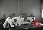 Immagine di Admiral Kimmel presso Pearl Harbor Pearl Harbor Hawaii USA, 1941, secondo 5 filmato di repertorio 65675061754
