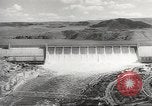 Immagine di Grand Coulee dam Washington State United States USA, 1942, secondo 34 filmato di repertorio 65675061757