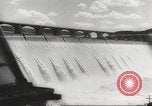 Immagine di Grand Coulee dam Washington State United States USA, 1942, secondo 44 filmato di repertorio 65675061757