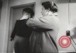 Immagine di Donne americane i lavoratori di guerra United States USA, 1942, secondo 55 filmato di repertorio 65675061759