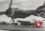 Immagine di Stati Uniti bombardieri Canada, 1942, secondo 8 filmato di repertorio 65675061760