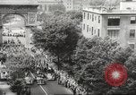 Immagine di Massiccia parata militare a New York durante la guerra mondiale 2 New York City USA, 1942, secondo 7 filmato di repertorio 65675061763