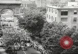 Immagine di Massiccia parata militare a New York durante la guerra mondiale 2 New York City USA, 1942, secondo 9 filmato di repertorio 65675061763