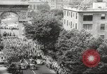 Immagine di Massiccia parata militare a New York durante la guerra mondiale 2 New York City USA, 1942, secondo 10 filmato di repertorio 65675061763