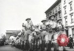 Immagine di Massiccia parata militare a New York durante la guerra mondiale 2 New York City USA, 1942, secondo 25 filmato di repertorio 65675061763