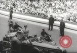 Immagine di Massiccia parata militare a New York durante la guerra mondiale 2 New York City USA, 1942, secondo 50 filmato di repertorio 65675061763