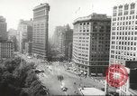 Immagine di Massiccia parata militare a New York durante la guerra mondiale 2 New York City USA, 1942, secondo 54 filmato di repertorio 65675061763