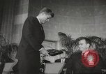 Standbild Präsident John F Kennedy Auszeichnungen behinderte Menschen Massachusetts United States USA, 1963, aus Sekunde 23 historischem Filmmaterial Videoclip 65675061766