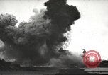 Standbild Angriff auf Pearl Harbor Pearl Harbor Hawaii USA, 1941, aus Sekunde 37 historischem Filmmaterial Videoclip 65675061768