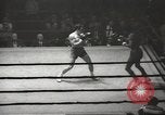 Standbild Boxing Tournament New York United States USA, 1965, aus Sekunde 14 historischem Filmmaterial Videoclip 65675061775