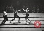 Standbild Boxing Tournament New York United States USA, 1965, aus Sekunde 16 historischem Filmmaterial Videoclip 65675061775