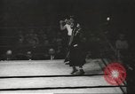 Standbild Boxing Tournament New York United States USA, 1965, aus Sekunde 41 historischem Filmmaterial Videoclip 65675061775