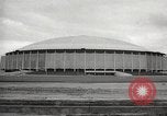 Image Ouverture de l'Astrodome au Texas Houston Texas USA, 1965, de la seconde 20 séquences d'archives historiques vidéo 65675061781