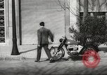 Standbild Parkplatz Probleme Madrid Spanien, 1966, aus Sekunde 51 historischem Filmmaterial Videoclip 65675061784