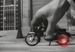Standbild Parkplatz Probleme Madrid Spanien, 1966, aus Sekunde 59 historischem Filmmaterial Videoclip 65675061784