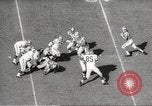 Standbild 1966 Pro Bowl Football Game Los Angeles California USA, 1966, aus Sekunde 11 historischem Filmmaterial Videoclip 65675061786