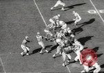 Standbild 1966 Pro Bowl Football Game Los Angeles California USA, 1966, aus Sekunde 43 historischem Filmmaterial Videoclip 65675061786